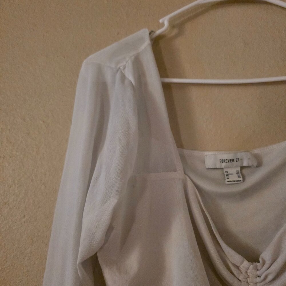 Forever 21 Size 2X White Mesh Cropped Blouse - Picture 4 of 7